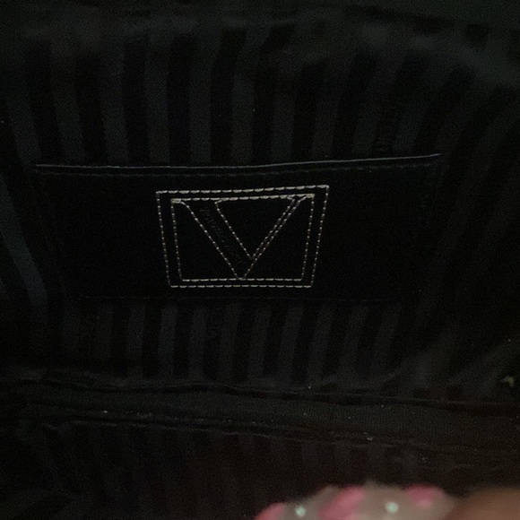 Slightly use black Victoria Secret shoulder bag - Picture 3 of 3
